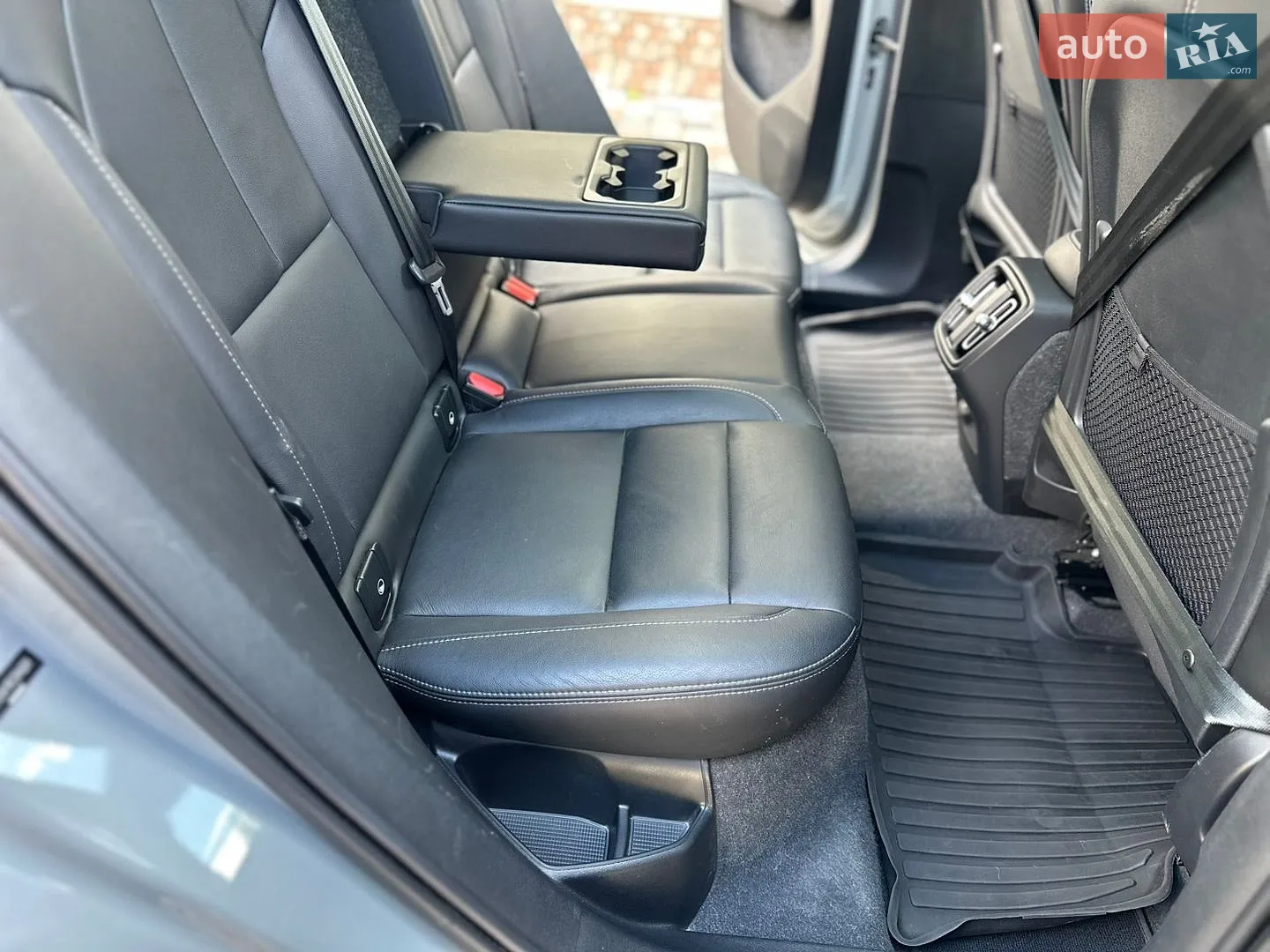 2023 Volvo XC40 - мініатюра 34