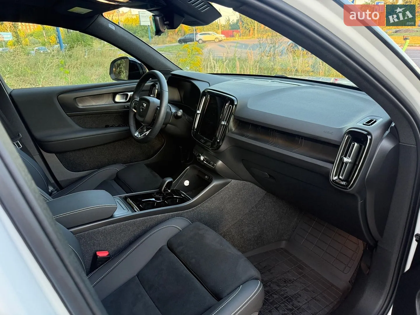 2023 Volvo XC40 - мініатюра 27