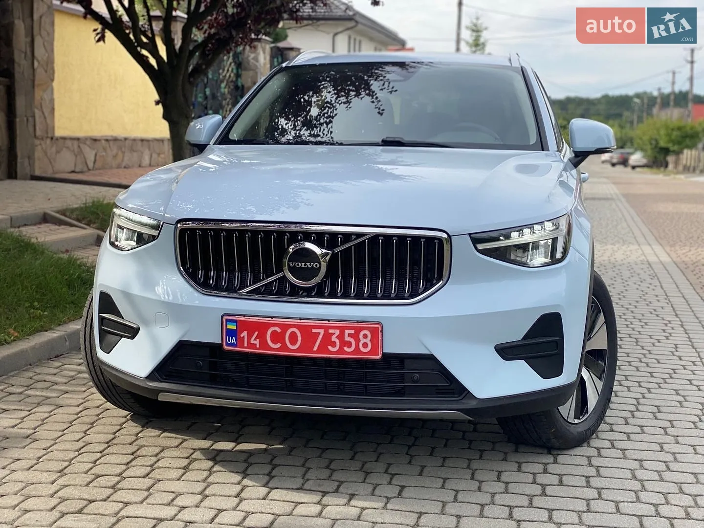 2025 Volvo XC40 - мініатюра 12