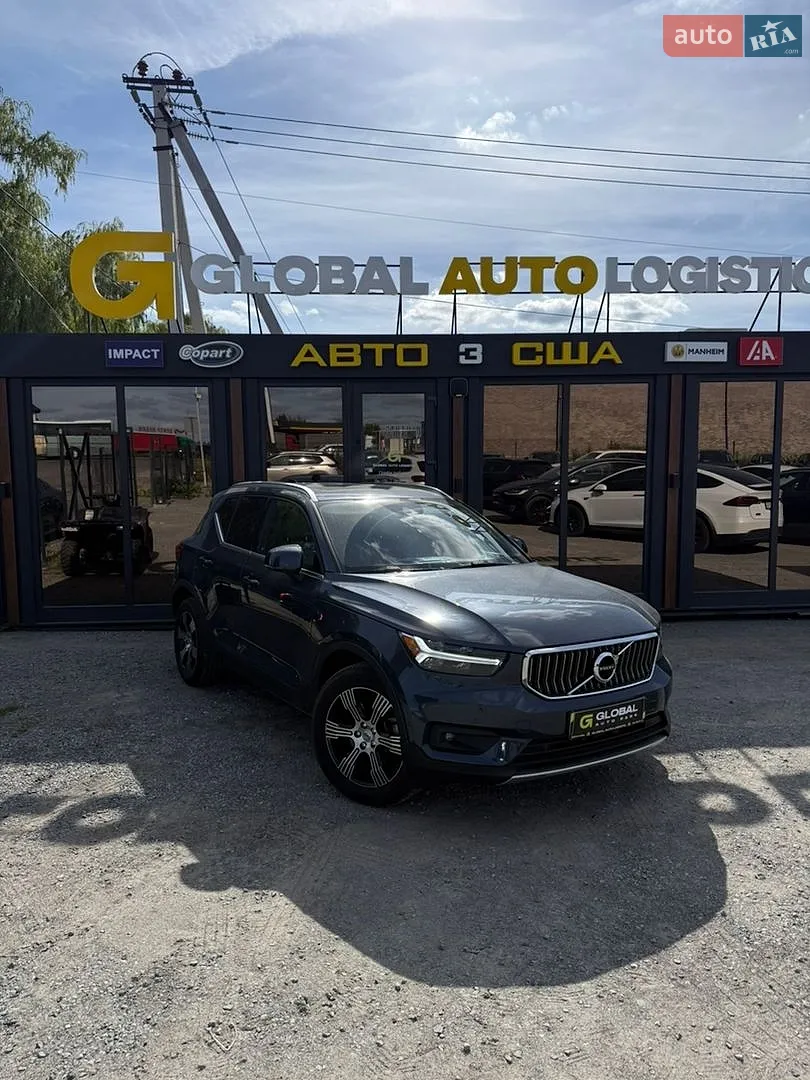 2018 Volvo XC40 - фото 1
