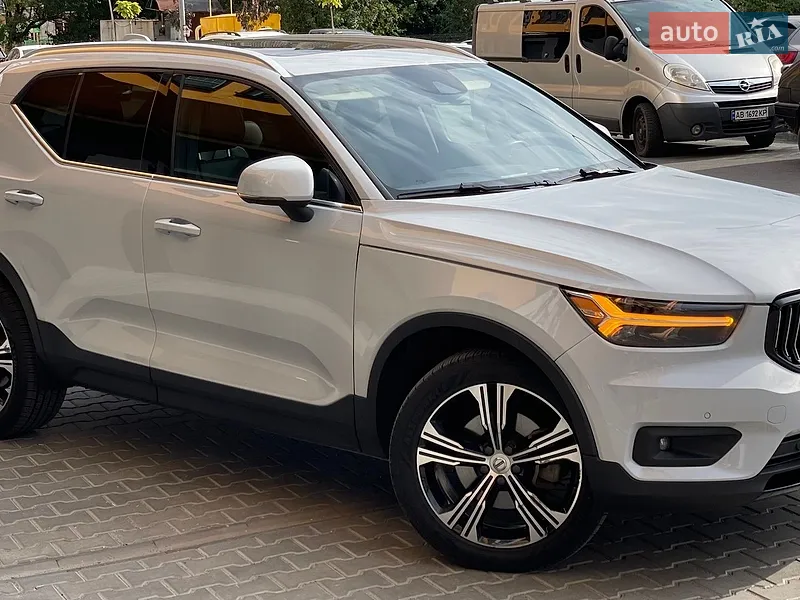 Volvo XC40