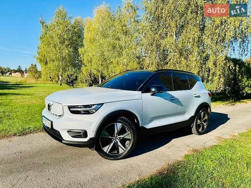 Volvo XC40 2021