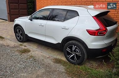 Внедорожник / Кроссовер Volvo XC40 2024 в Харькове