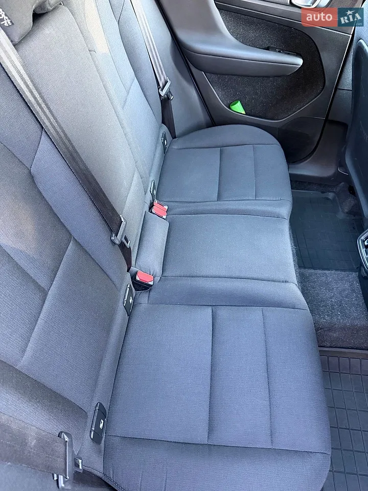 Позашляховик / Кросовер Volvo XC40 2019 в Харкові фото 5