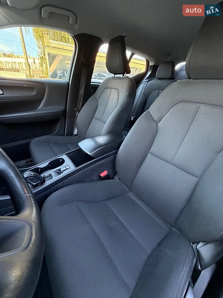 Позашляховик / Кросовер Volvo XC40 2019 в Харкові фото 13
