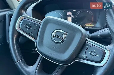 Volvo XC40 2019