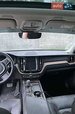 Внедорожник / Кроссовер Volvo XC60 Recharge 2022 в 