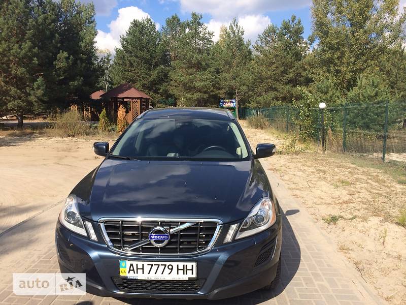 Внедорожник / Кроссовер Volvo XC60 2011 в Харькове