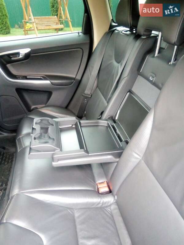Внедорожник / Кроссовер Volvo XC60 2011 в Ровно