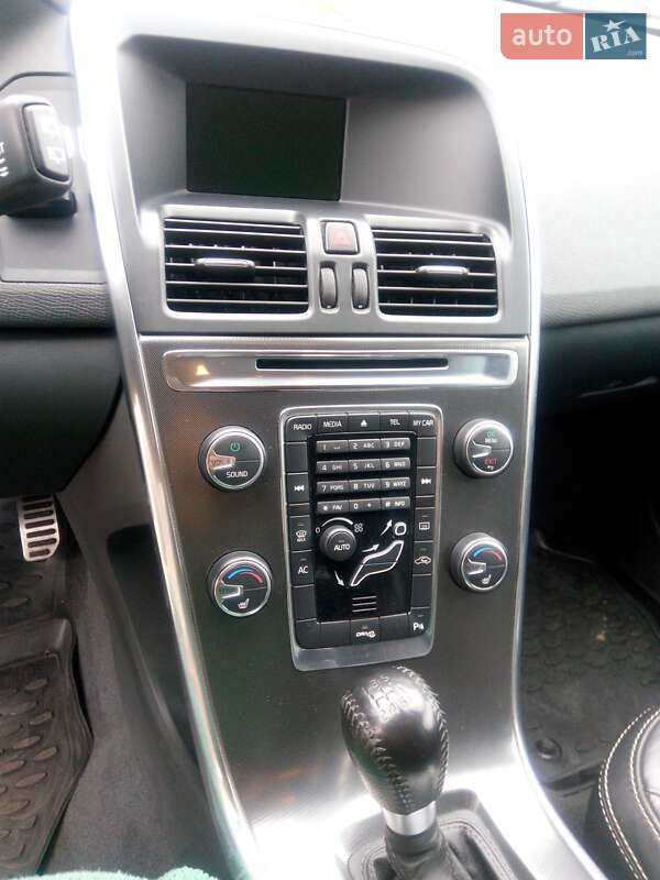 Внедорожник / Кроссовер Volvo XC60 2011 в Ровно