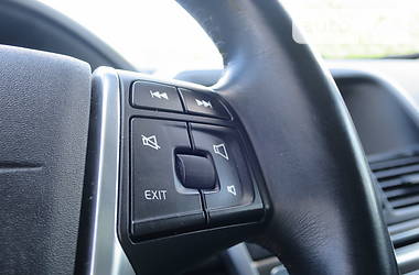 Позашляховик / Кросовер Volvo XC60 2014 в 