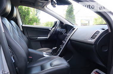 Позашляховик / Кросовер Volvo XC60 2014 в 