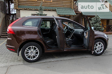 Внедорожник / Кроссовер Volvo XC60 2013 в Херсоне