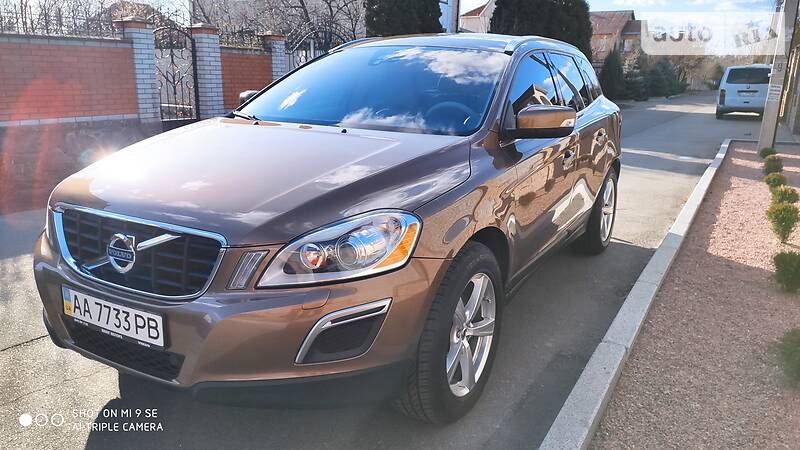 Позашляховик / Кросовер Volvo XC60 2012 в Києві