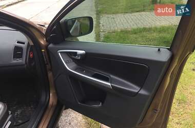 Позашляховик / Кросовер Volvo XC60 2008 в 