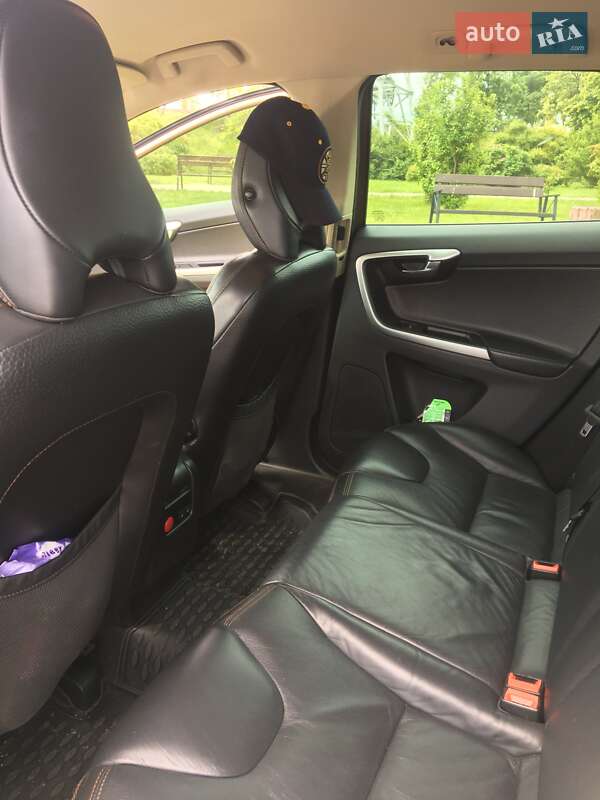 Позашляховик / Кросовер Volvo XC60 2008 в Києві