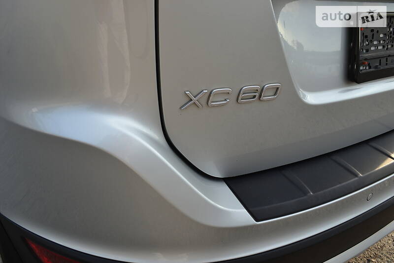 Позашляховик / Кросовер Volvo XC60 2011 в Луцьку