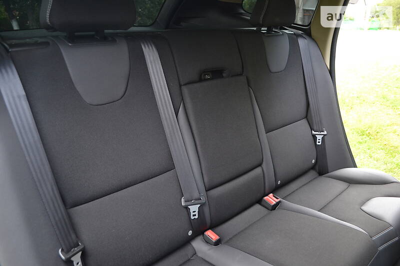 Позашляховик / Кросовер Volvo XC60 2011 в Луцьку