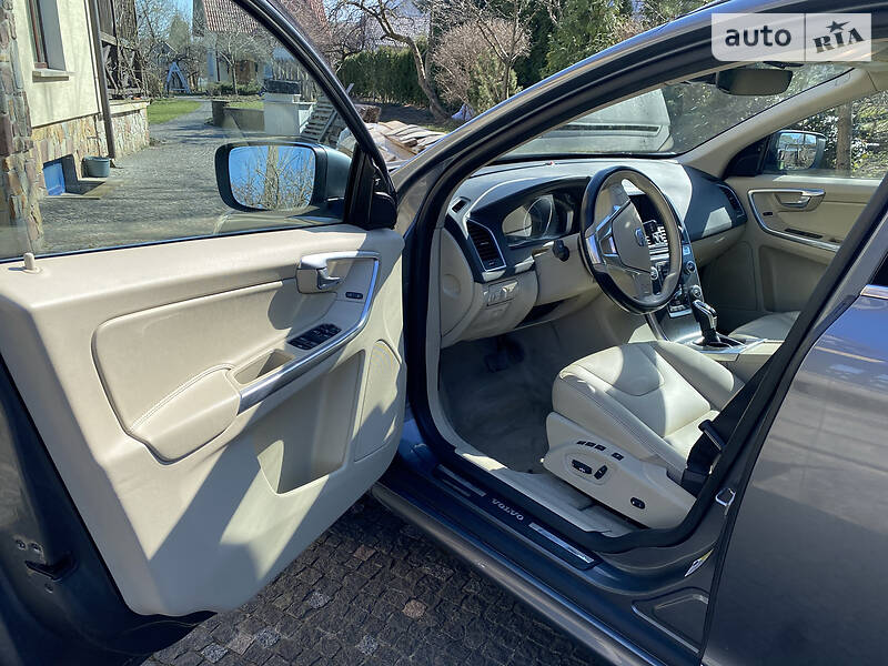 Внедорожник / Кроссовер Volvo XC60 2015 в Тернополе