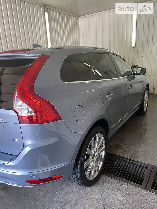 Внедорожник / Кроссовер Volvo XC60 2016 в Кропивницком
