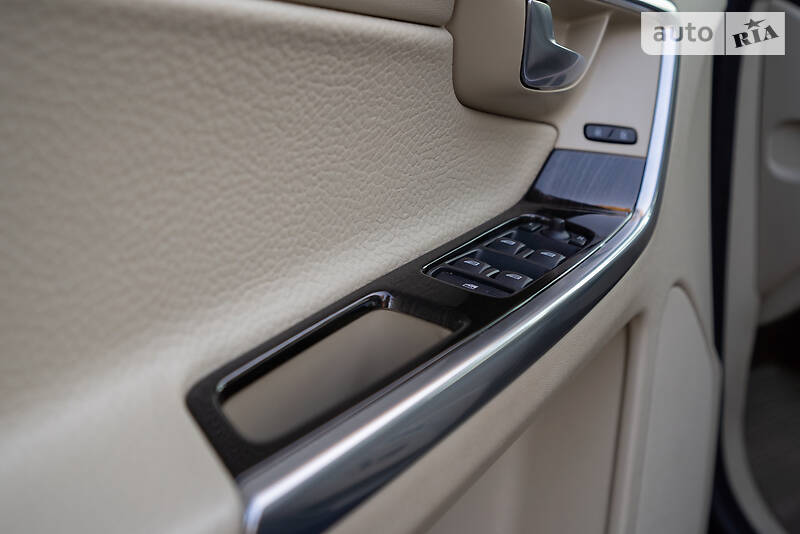 Volvo XC60 t6