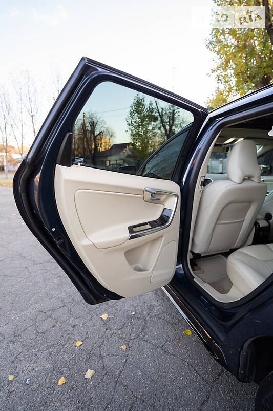 Volvo XC60 t6
