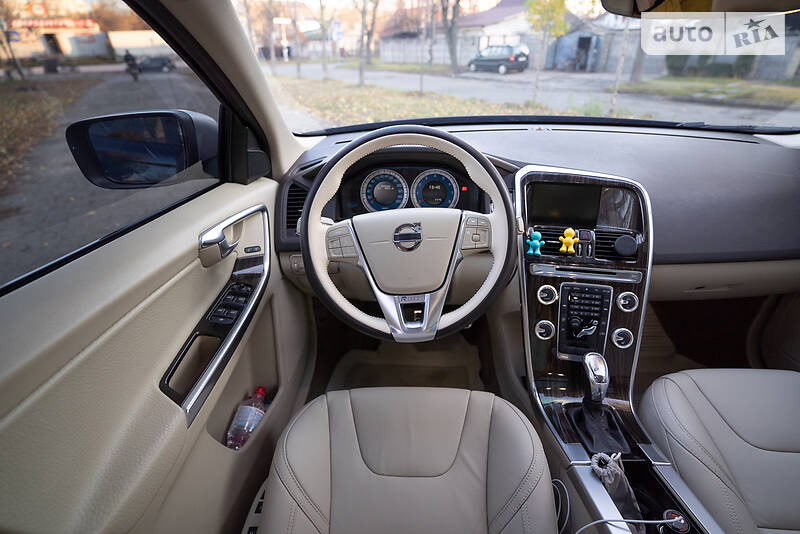 Volvo XC60 t6