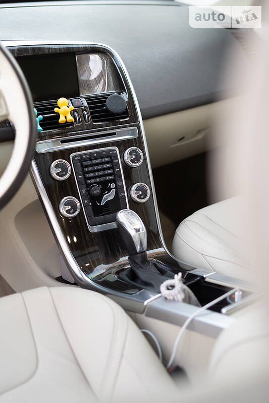 Volvo XC60 t6