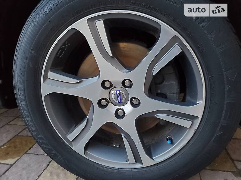 Позашляховик / Кросовер Volvo XC60 2010 в Бродах