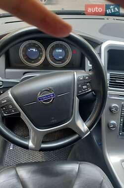 Внедорожник / Кроссовер Volvo XC60 2011 в 