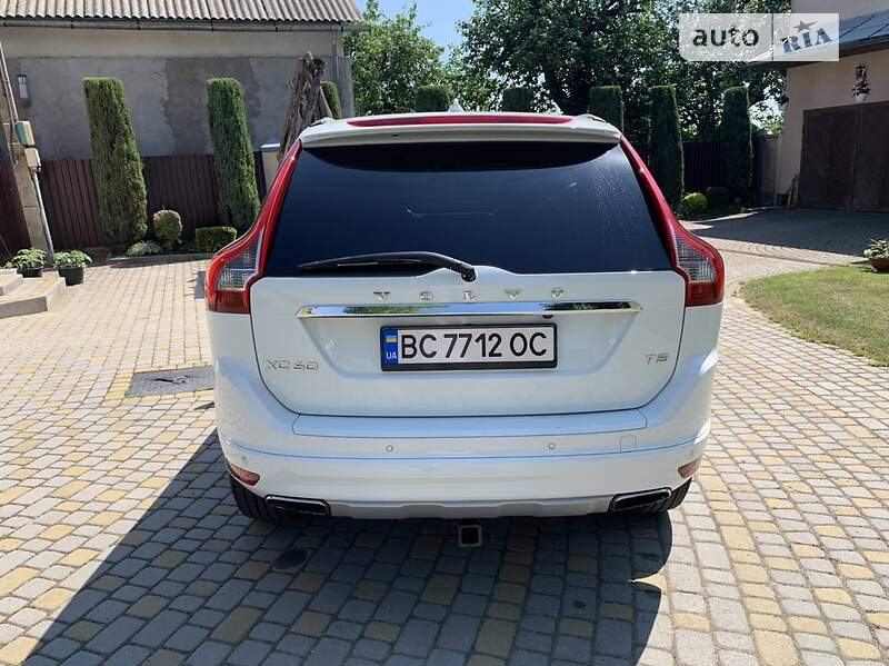 Позашляховик / Кросовер Volvo XC60 2015 в Львові