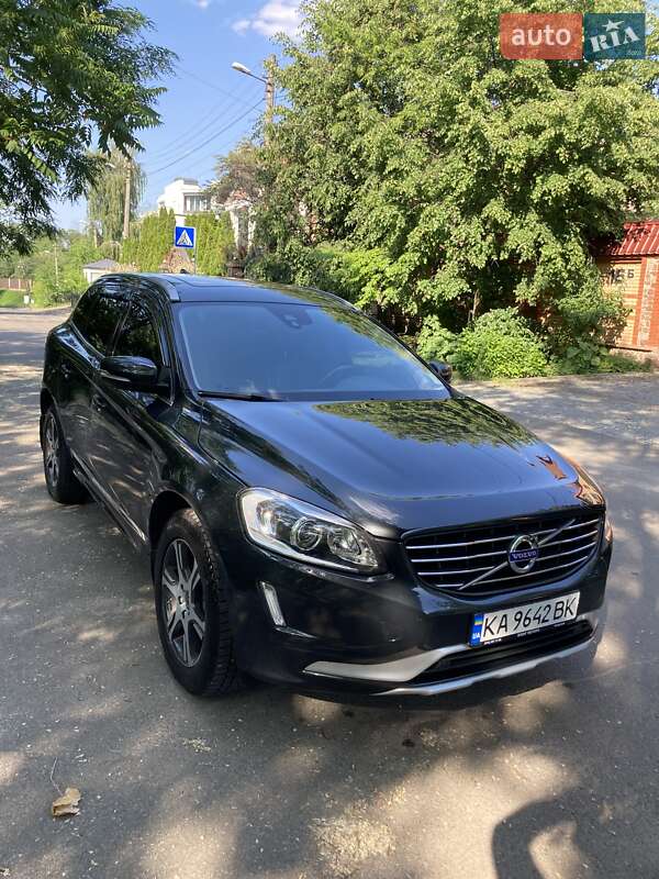 Внедорожник / Кроссовер Volvo XC60 2015 в Киеве