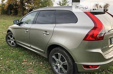 Позашляховик / Кросовер Volvo XC60 2011 в Чернівцях