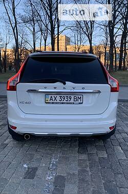 Внедорожник / Кроссовер Volvo XC60 2015 в Харькове