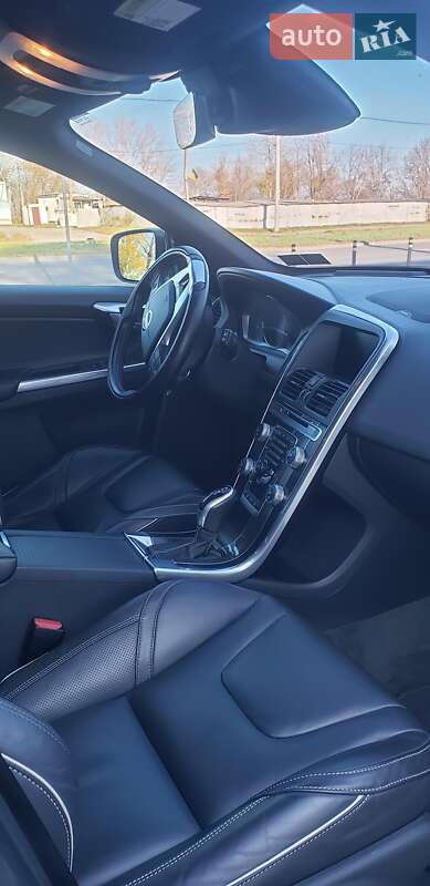 Внедорожник / Кроссовер Volvo XC60 2016 в Днепре фото 18 Внедорожник / Кроссовер Volvo XC60 2016 в Днепре