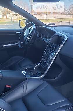 Внедорожник / Кроссовер Volvo XC60 2016 в Днепре