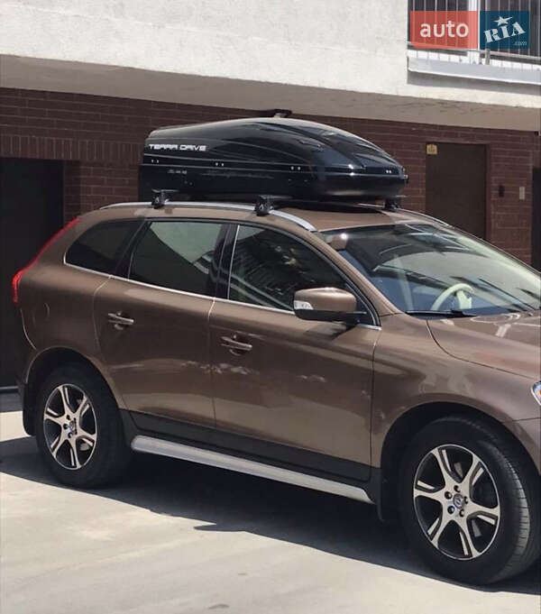 Внедорожник / Кроссовер Volvo XC60 2013 в Харькове
