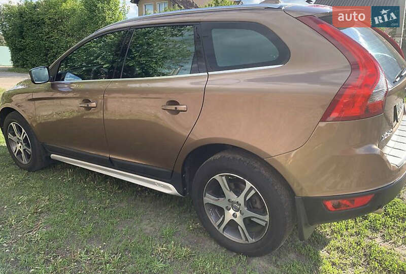 Внедорожник / Кроссовер Volvo XC60 2013 в Харькове