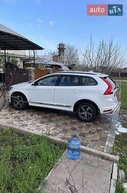 Внедорожник / Кроссовер Volvo XC60 2016 в Южноукраинске