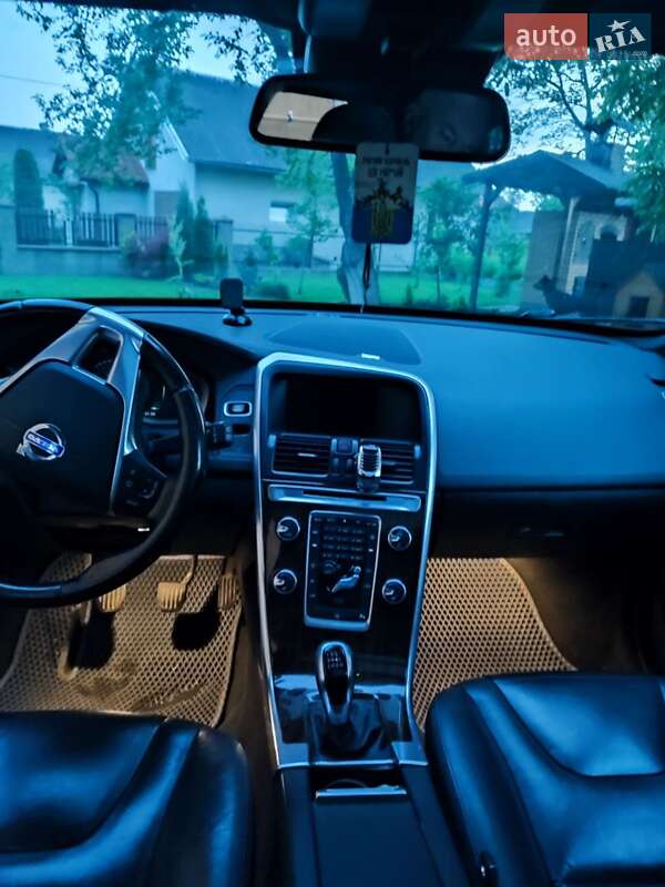Внедорожник / Кроссовер Volvo XC60 2013 в Львове