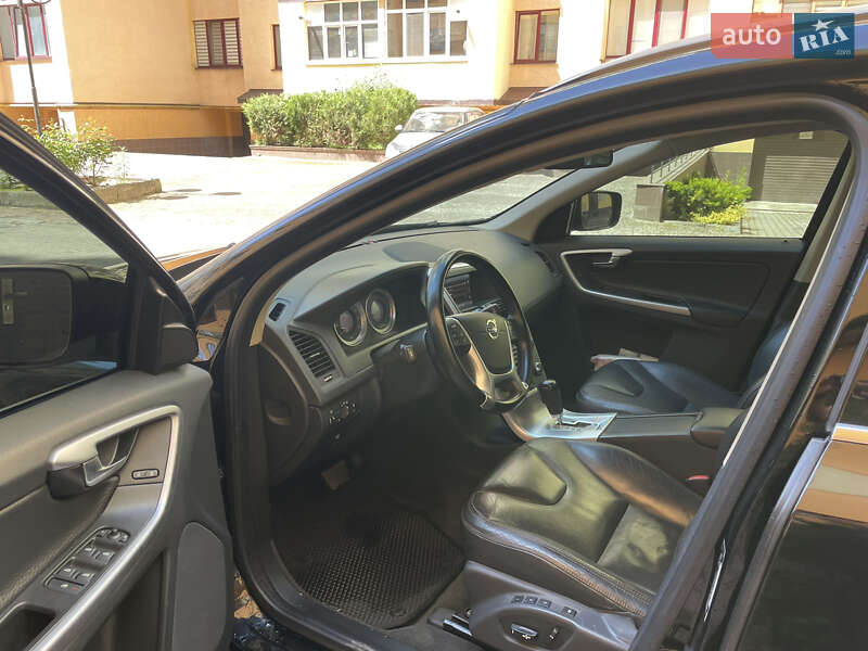 Внедорожник / Кроссовер Volvo XC60 2011 в Ивано-Франковске фото 21 Внедорожник / Кроссовер Volvo XC60 2011 в Ивано-Франковске
