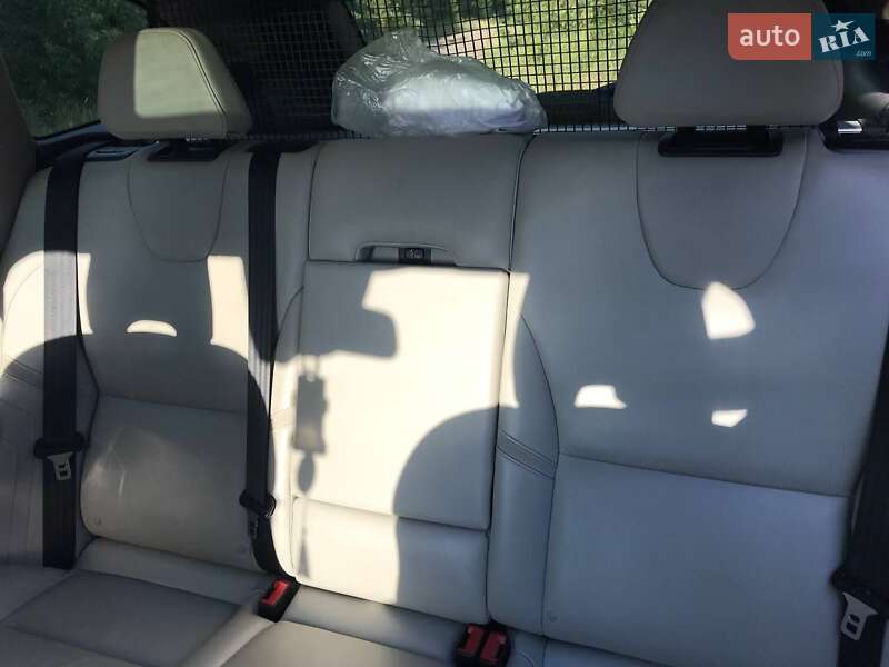 Позашляховик / Кросовер Volvo XC60 2014 в Шепетівці