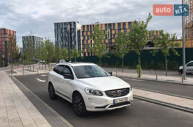 Внедорожник / Кроссовер Volvo XC60 2017 в Киеве