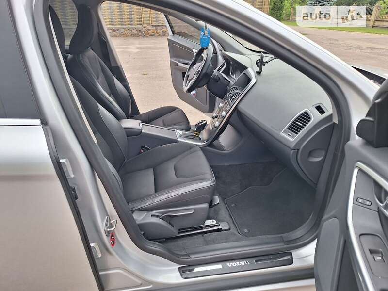 Позашляховик / Кросовер Volvo XC60 2016 в Костопілі