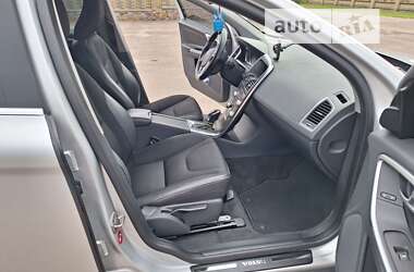 Позашляховик / Кросовер Volvo XC60 2016 в 