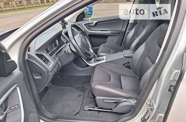 Позашляховик / Кросовер Volvo XC60 2016 в 