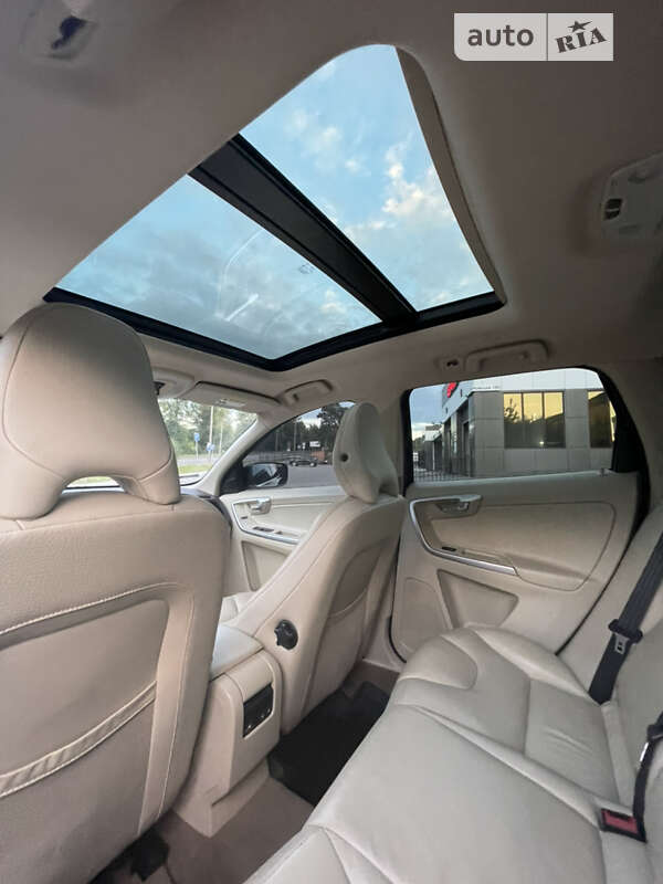 Позашляховик / Кросовер Volvo XC60 2011 в Рівному