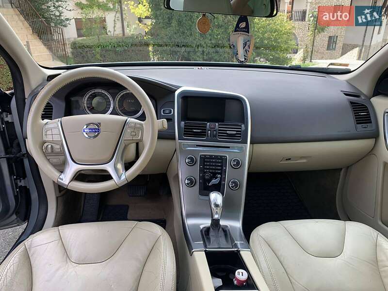 Позашляховик / Кросовер Volvo XC60 2013 в Ужгороді фото 5 Позашляховик / Кросовер Volvo XC60 2013 в Ужгороді