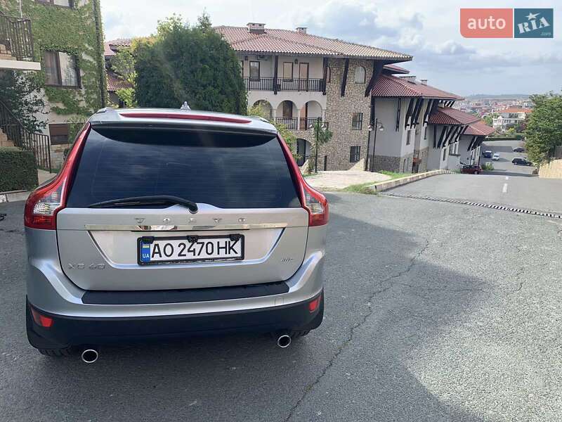 Позашляховик / Кросовер Volvo XC60 2013 в Ужгороді фото 13 Позашляховик / Кросовер Volvo XC60 2013 в Ужгороді