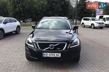 Внедорожник / Кроссовер Volvo XC60 2012 в 
